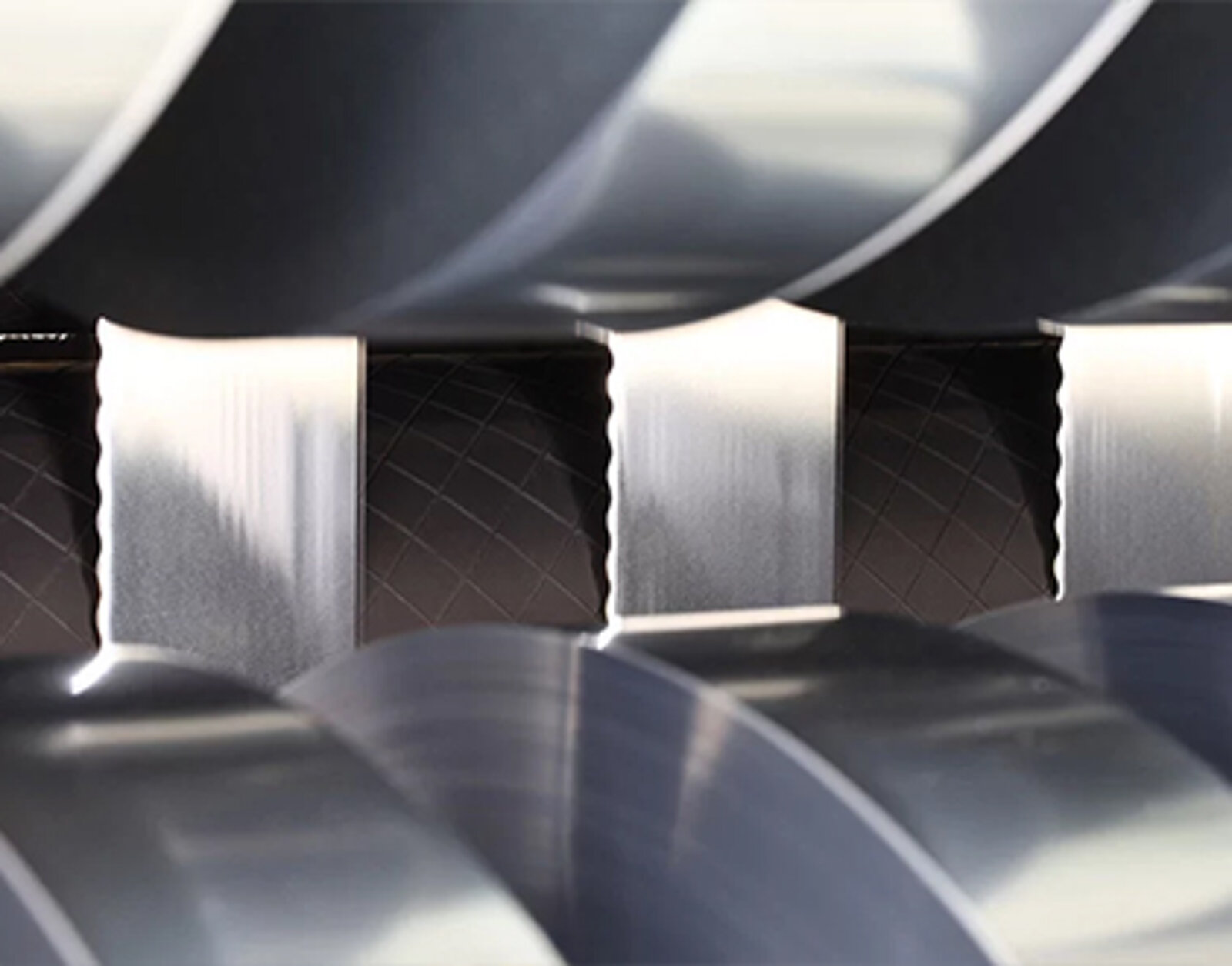 KAMPF MicroSlitter: Combined straight and wave cutting